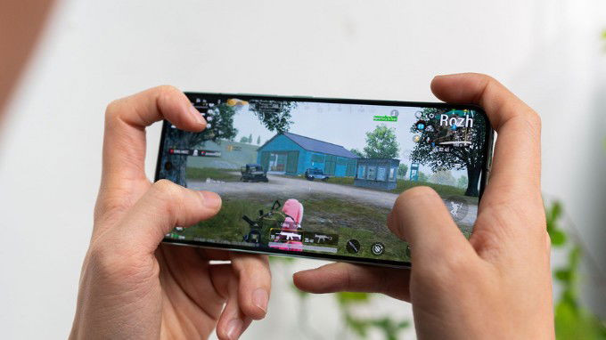 Tại sao cần kiểm tra FPS và nhiệt độ trên điện thoại Xiaomi