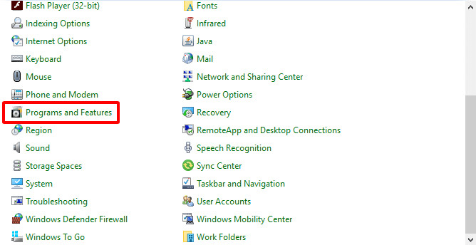 Chọn Programs &amp; Features - Ảnh 1