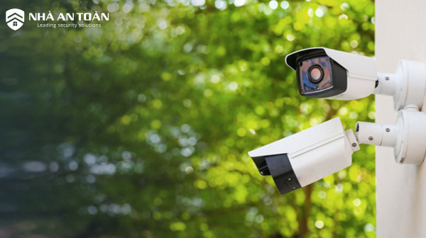 Camera An Ninh Ngoài Trời