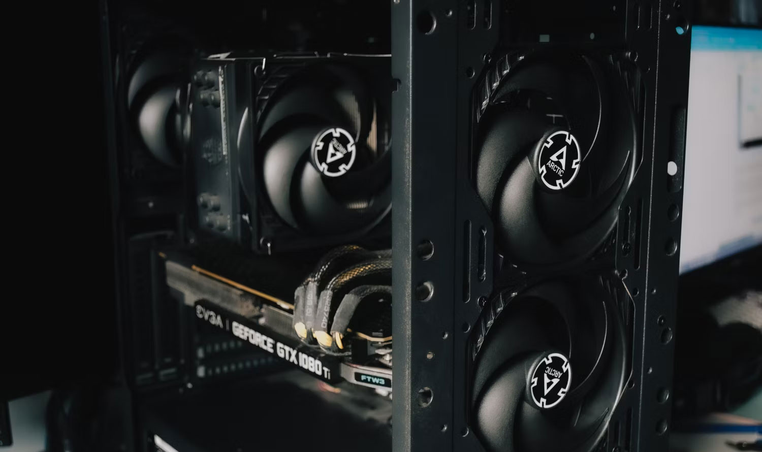 Quạt PC đang hoạt động